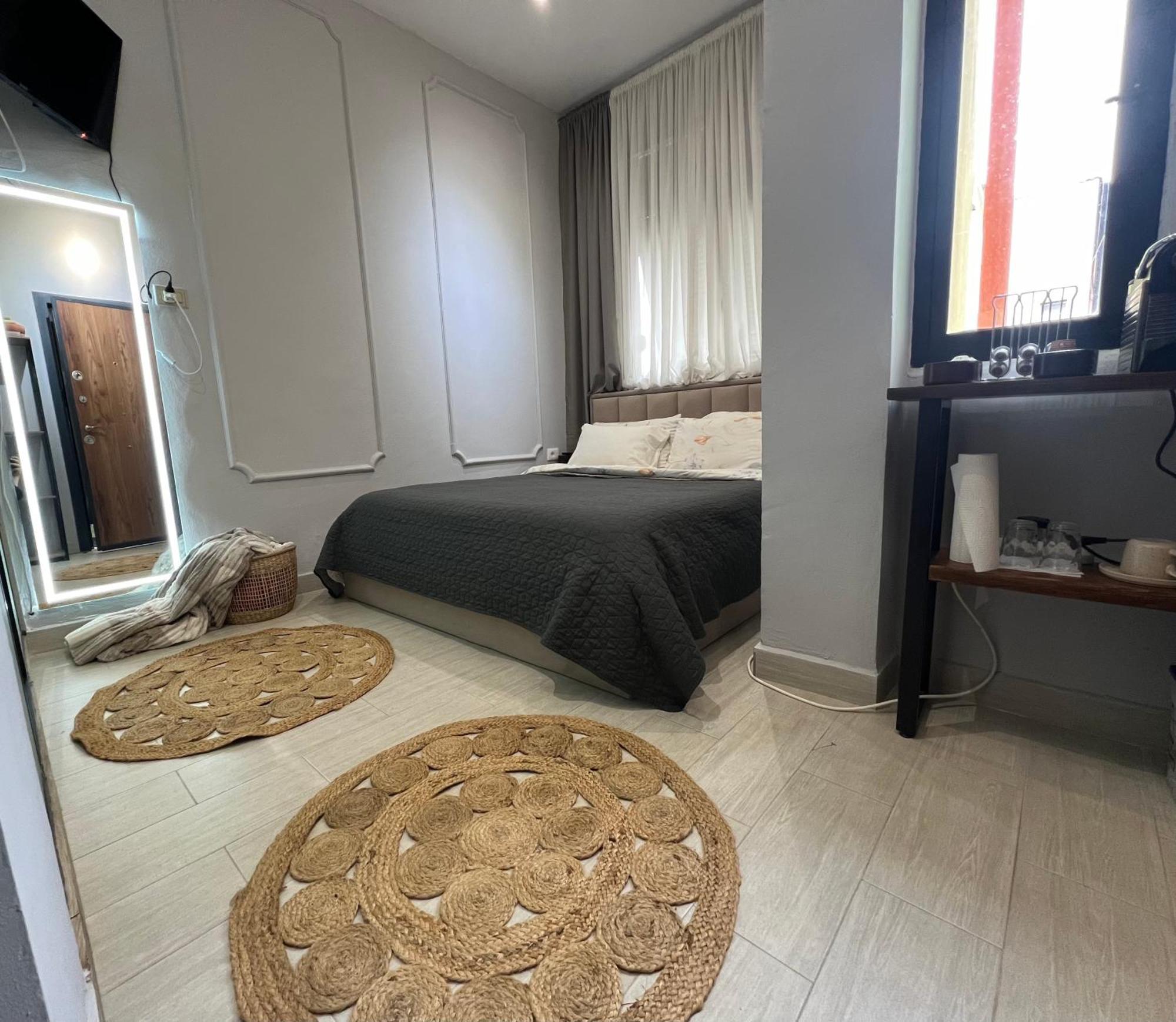 Blloku Tirana Studio Buitenkant foto